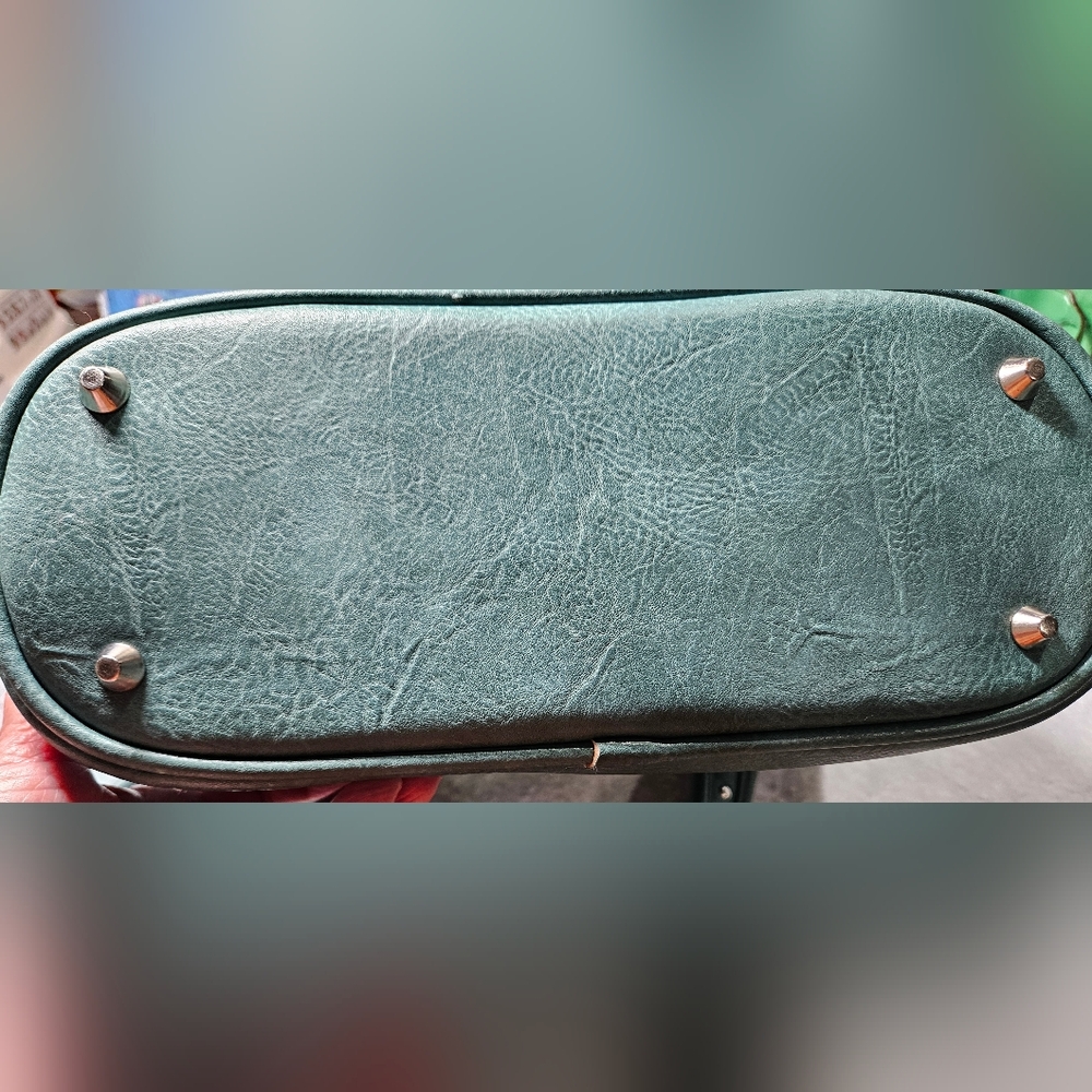 EUC Teal Embroidered Horse Design Vegan Leather Women's Bag - Picture 8 of 9